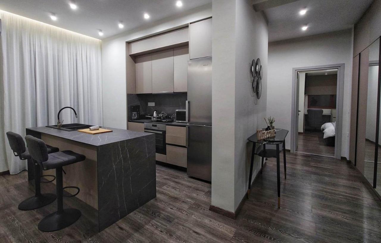 Apartment Mini Escape *